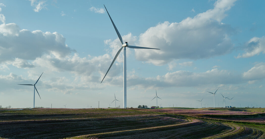 18 ولاية تقاضى عن وقف ترامب لمشاريع طاقة الرياح 18 ولاية تقاضى عن وقف ترامب لمشاريع طاقة الرياح