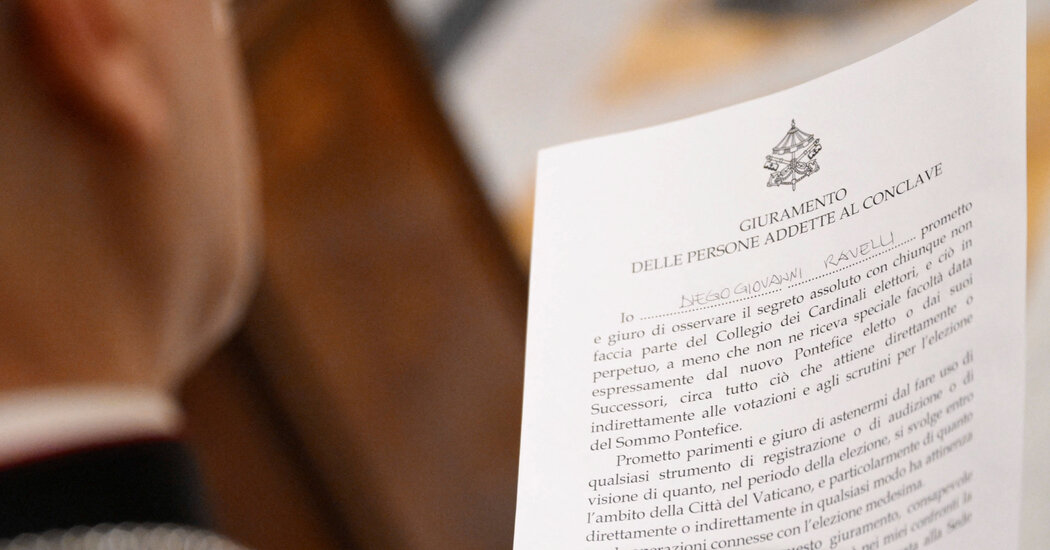 نظرة داخل اللبابية: الاقتراع الورقي والأداء المقدس نظرة داخل اللبابية: الاقتراع الورقي والأداء المقدس